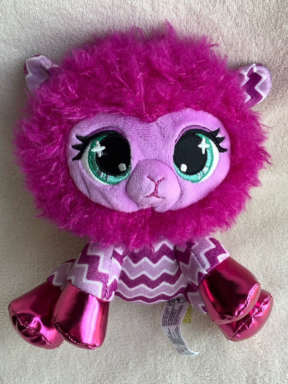 Gund P Lushes Pets Runway Series Shelly O Llama Stuffed Animal Toy